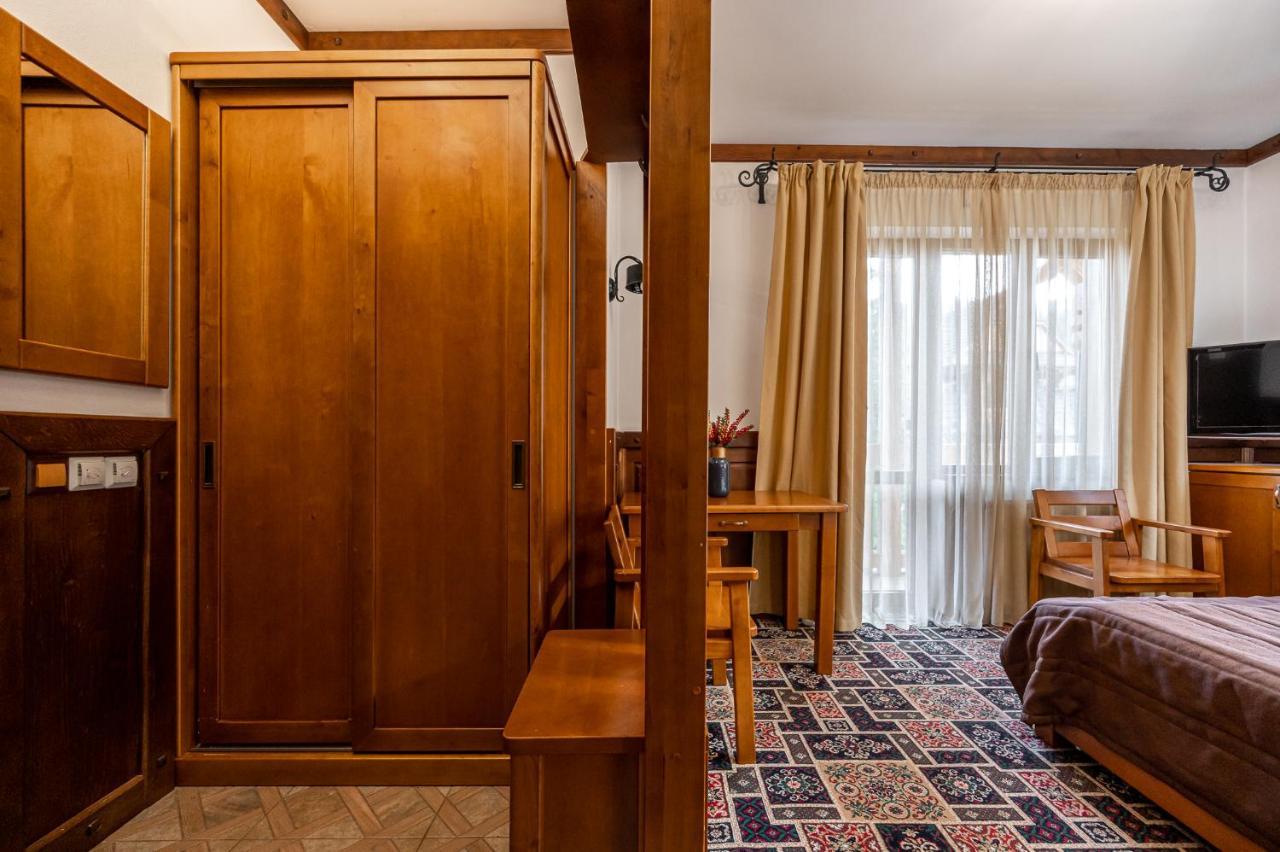 Tatariv Deluxe Hotell Eksteriør bilde